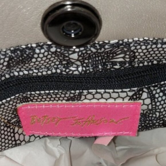 Betsey Johnson LEATHER SATCHEL TAUPE - Picture 7 of 11